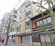 二条駅より徒歩8分 築30年 4階建の賃貸物件