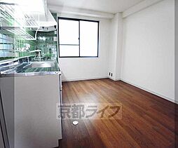 京阪本線 神宮丸太町駅 徒歩20分の賃貸マンション 4階2LDKのリビング/ダイニング