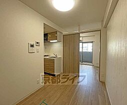 京都市営烏丸線 十条駅 徒歩5分の賃貸マンション 3階1DKのリビング/ダイニング