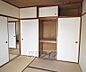 リビング/ダイニング：収納もあるお部屋で便利です