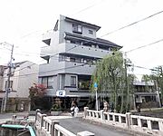 東山駅より徒歩2分 4階 築32年11ヶ月の賃貸物件