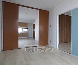 京都市営烏丸線 今出川駅 徒歩7分の賃貸マンション 4階2LDKのリビング/ダイニング