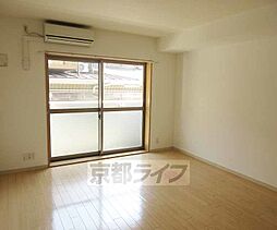 グランディール 1階ワンルームのリビング/ダイニング