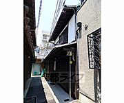 二条城前駅より徒歩5分 築98年7ヶ月の賃貸物件