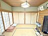 その他：6帖和室。続き和室で隣の8帖和室と合わせてより広い空間にすることも可能です。収納スペースも豊富