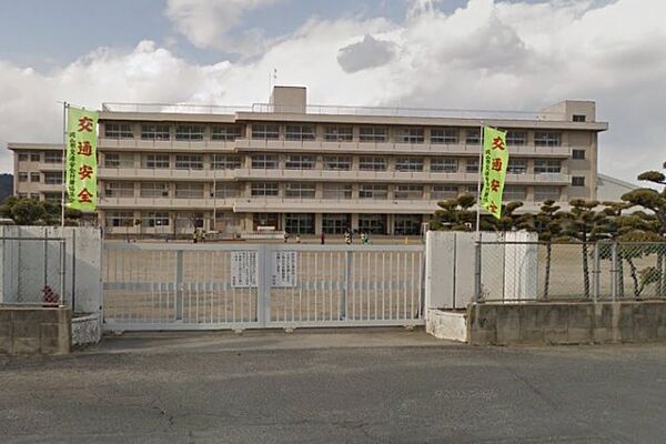 岡山市立旭操小学校（1090m）