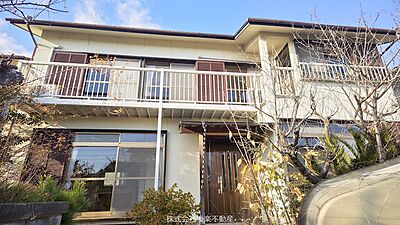 外観:瀬戸町旭ヶ丘3丁目 中古戸建。広々6SLDK!!高台立地で水害も少なく眺望良好です。 外観:瀬戸町旭ヶ丘3丁目 中古戸建。広々6SLDK!!高台立地で水害も少なく眺望良好です。