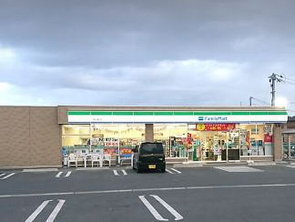 ファミリーマート 岡山雄町店（319m）