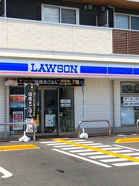 ローソン 岡山西市店（802m）