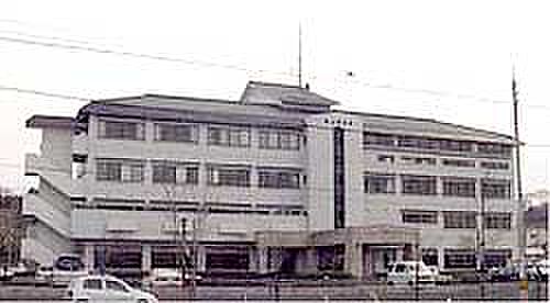 津山警察署（1366m）