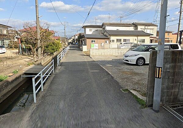 北側前面道路