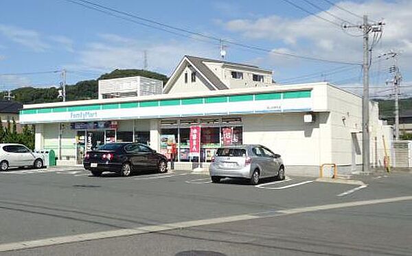 ファミリーマート 岡山目黒町店（442m）