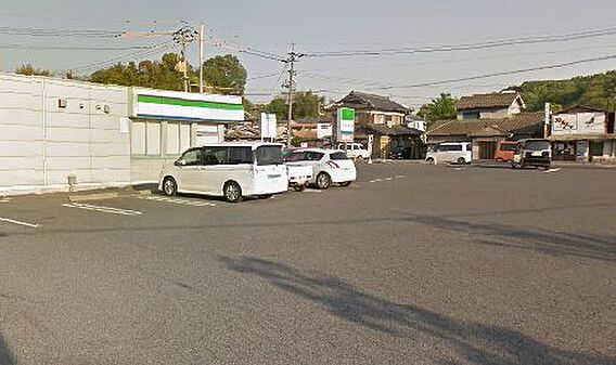 ファミリーマー...