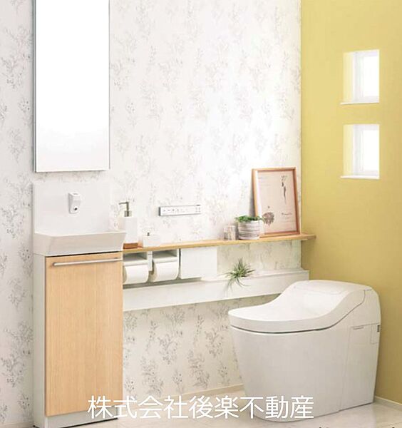 トイレリフォーム例。リフォームは別途費用が発生いたします。お気軽にお問合せください。