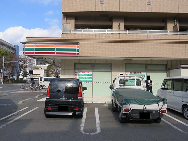 セブンイレブン 岡山岡町店（176m）