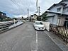 その他：2方向接道どちらも幅員5m以上で、お車の出し入れもしやすく安心です。