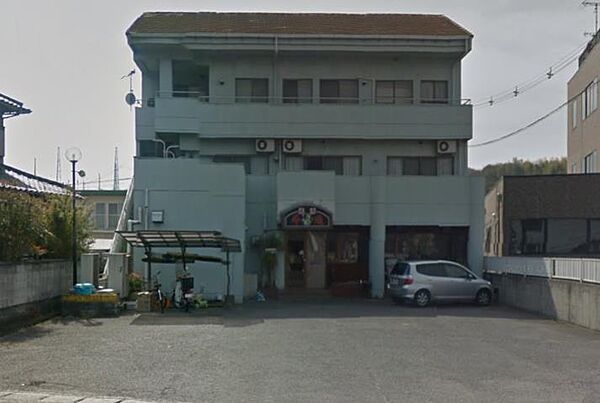 焼肉牛通（129m）