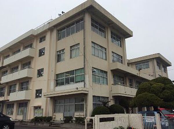 岡山市立西大寺中学校（1010m）