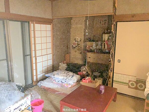 床の間のある和室。南面で日当たりも良好です。