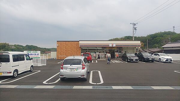セブンイレブン 岡山宿毛店（2937m）