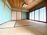 その他：長屋の1階にある8帖の和室。