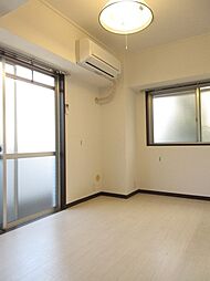 シャトレ中野新橋 2階2Kのリビング/ダイニング