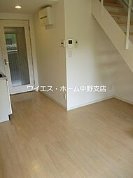 La fleche中野坂上 4階2DKのリビング/ダイニング