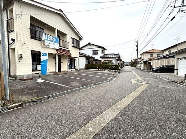 南側前面道路は約5.2ｍのゆとりある幅員◎融雪付きで冬場も安心!(^^)!