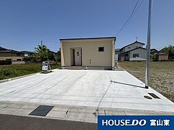 富山県富山市開