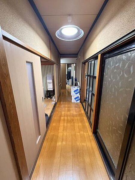 直線の廊下！それぞれのお部屋へスムーズに移動できます。