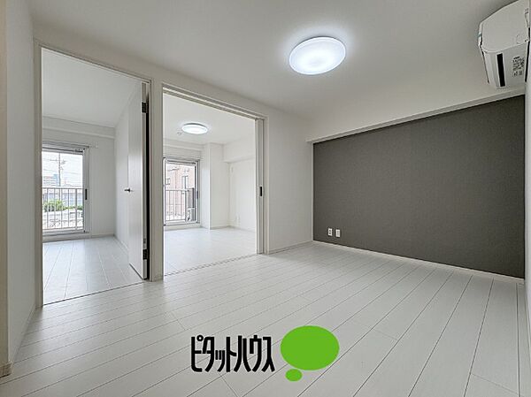 apartment 東京都東大和市南街１丁目
地図を見る