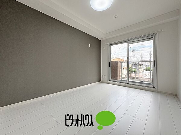 apartment 東京都東大和市南街１丁目
地図を見る