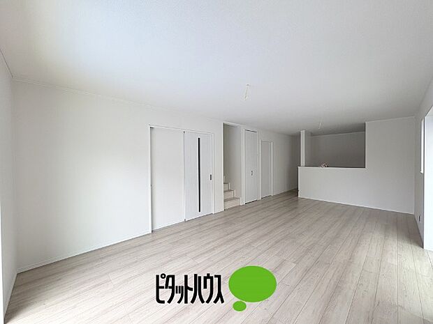 リビングダイニング