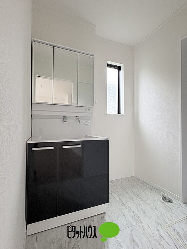 洗面化粧台&洗濯機置き場