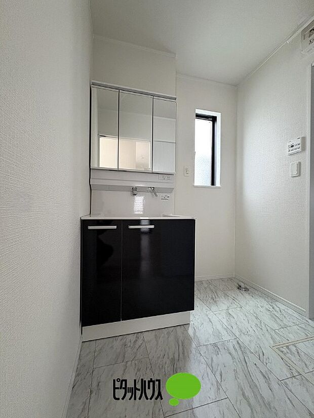 洗面化粧台&洗濯機置き場