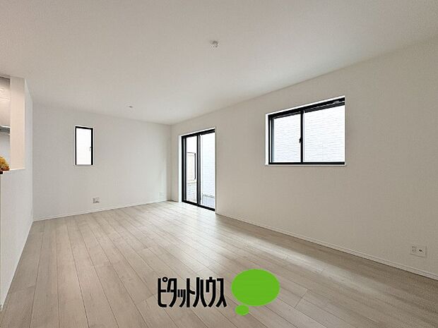 リビングダイニング