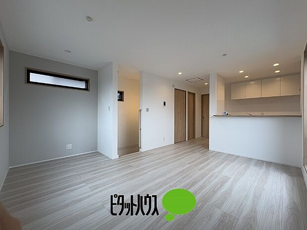 リビングダイニング