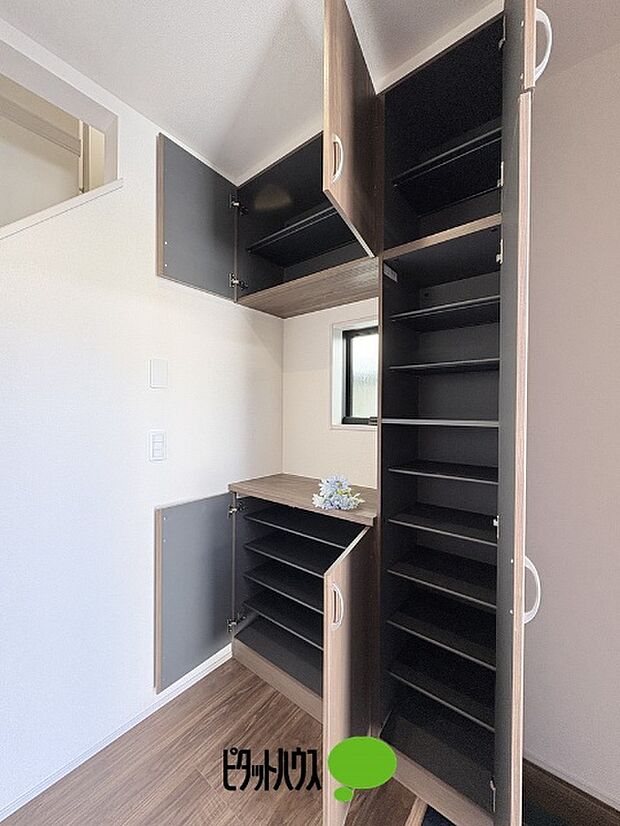 シューズボックス