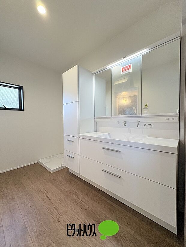 洗面化粧台＆洗濯機置き場