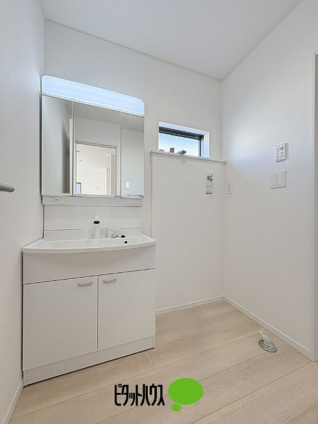 洗面化粧台＆洗濯機置き場