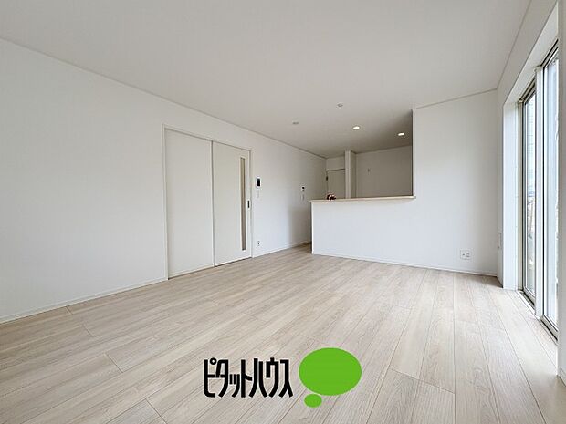 リビングダイニング