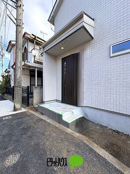 玄関アプローチ