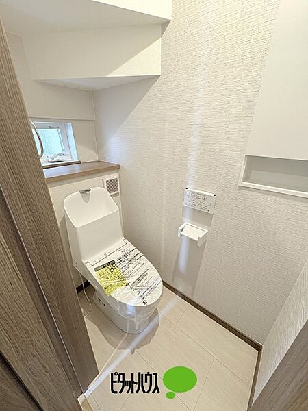 ウォシュレット付きトイレ