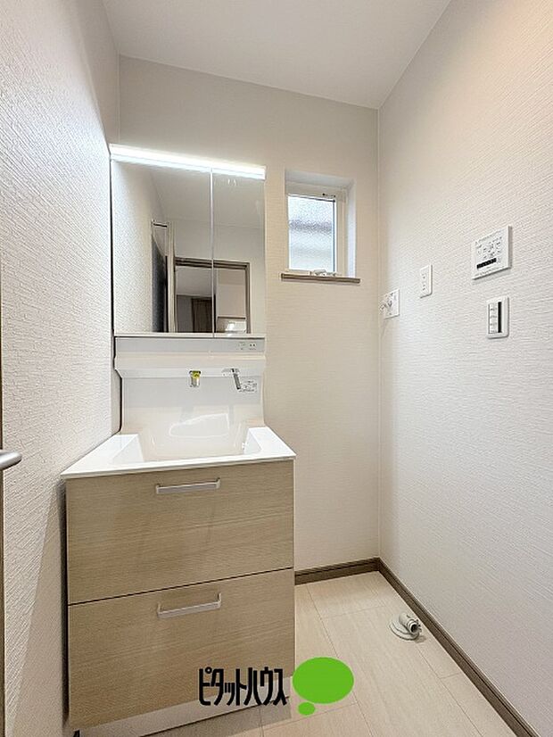 洗面化粧台&洗濯機置き場