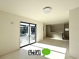 リビング/ダイニングの画像