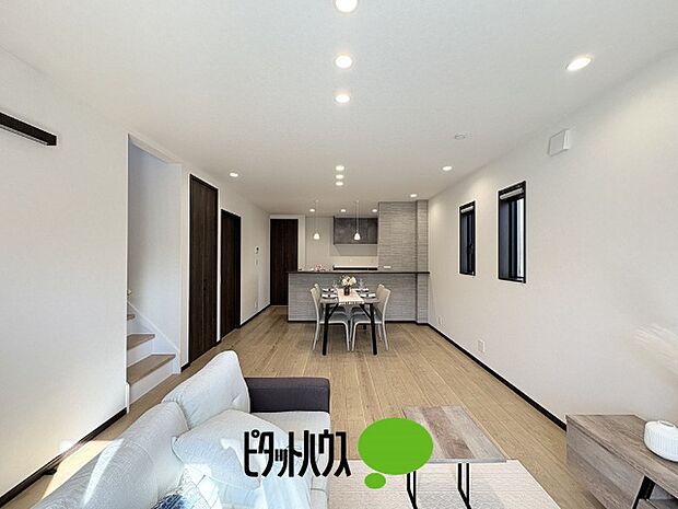 リビングダイニング