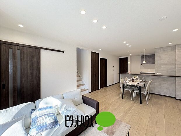 リビングダイニング