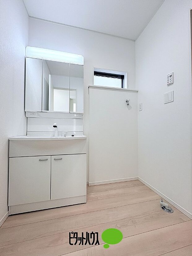 洗面化粧台&洗濯機置き場