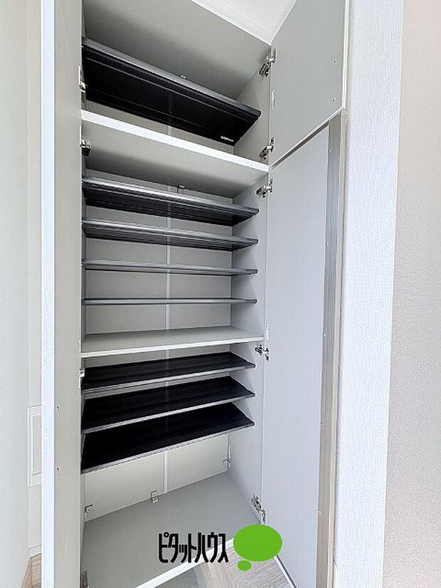 シューズボックス