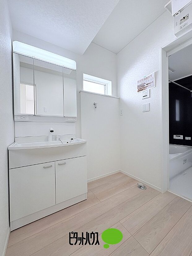 洗面化粧台&洗濯機置き場